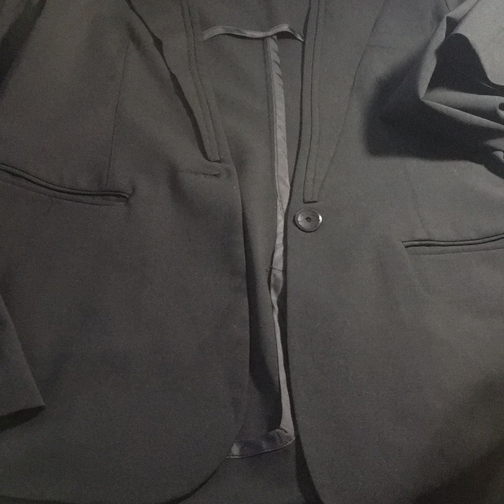 Flawless & An Absolute Must Have In Your Closet! - image 4